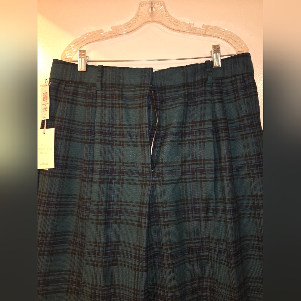 Aritzia Wilfred Effortless Pant,size 16, green plaid, NWT